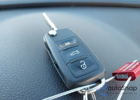 2015 Volkswagen Passat 1.8T Limited Edition из США, поврежденный, VIN 1VWAT7A30FC122990